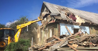 Промышленный демонтаж пристроек к дому в донском | Цены от 571 руб. за м2